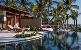 Four Seasons Resort Punta Mita